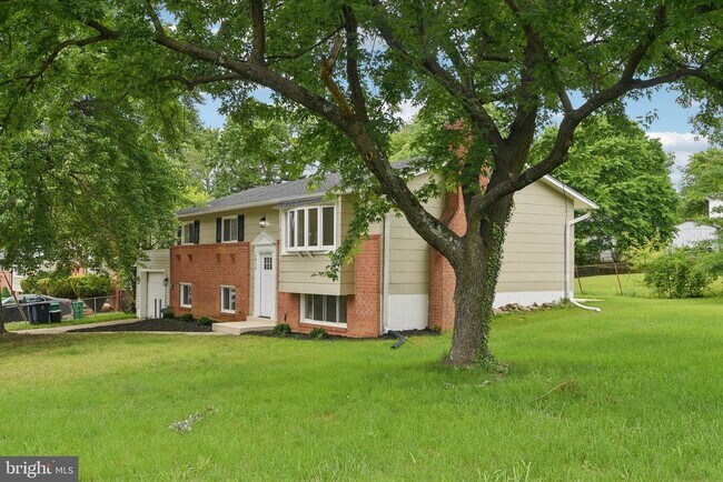 Building Photo - 1814 Ironton Dr