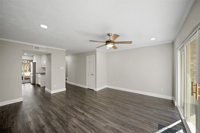 Building Photo - 2218 Winrock Blvd