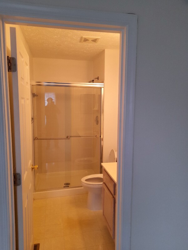 Building Photo - 2705 Claybrooke Dr