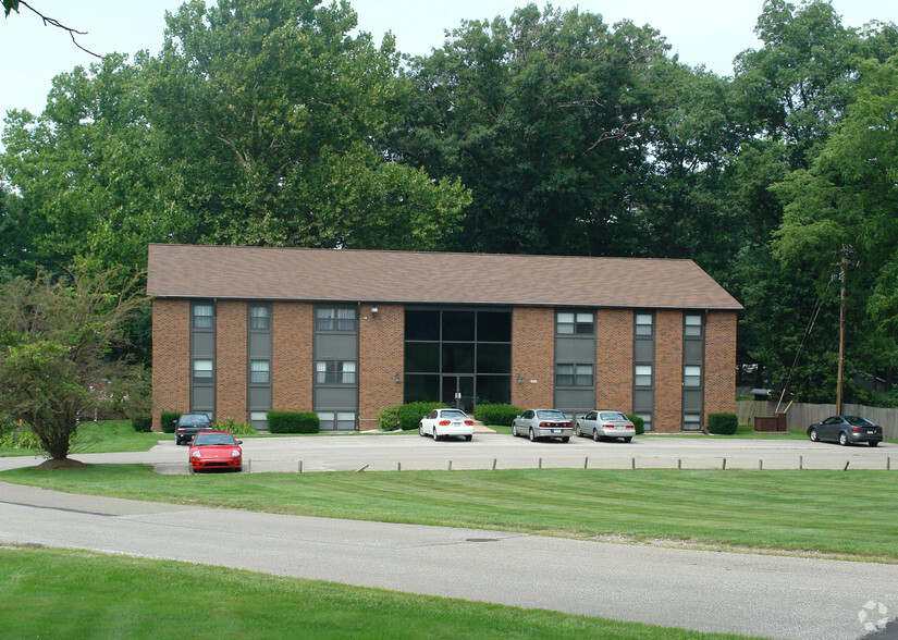 Building Photo - Shoreline Apartments