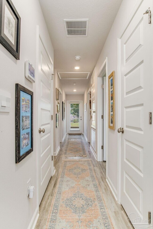 Building Photo - 2568 Sutton Pl Dr