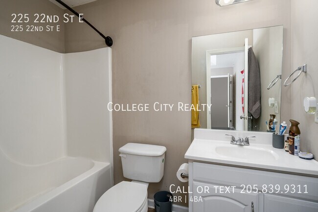 Building Photo - 225 22nd E St