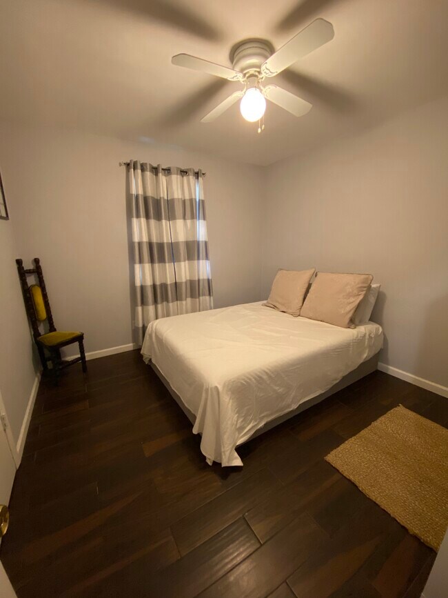 Building Photo - 110 Hastings Ct