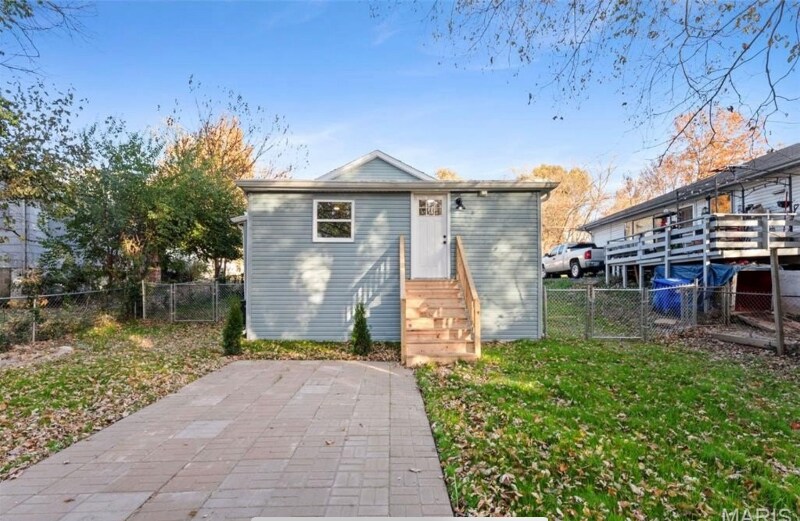 Building Photo - 3221 Suncrest Ave