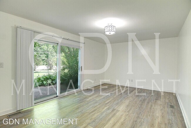 Building Photo - 4 br, 2.5 bath House - 589 Wilson Drive