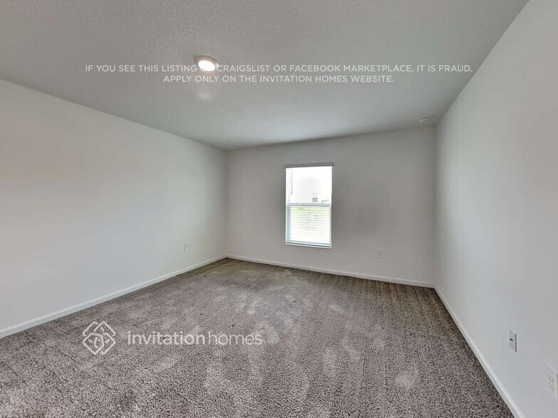 Building Photo - 3007 Blue Bonnet Ln