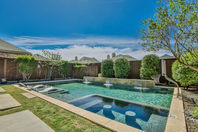 Building Photo - Stunning 4-Bedroom Luxury Home with Resort-Style Pool in Prestigious Oakmont Estates – Available ...