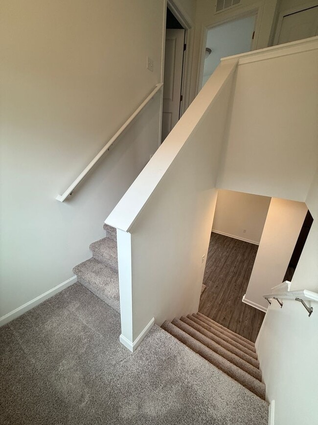 Building Photo - Modern 3-Bedroom Home with 1.5 Baths