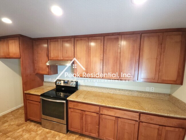 Building Photo - Wonderful 3bd/2ba Home near Whitney & Watt Avenue