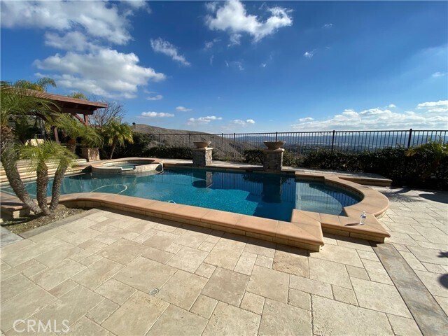 Building Photo - 1328 Acorn Pl