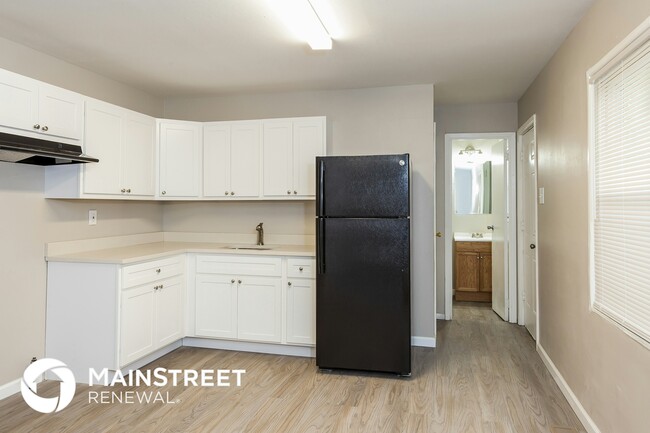 Building Photo - 12317 Santa Maria Dr