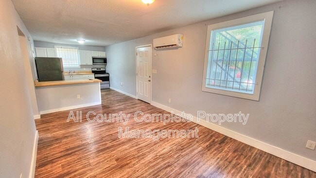 Building Photo - 3018 Pearce St