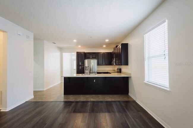 Building Photo - 7557 Azalea Cove Cir