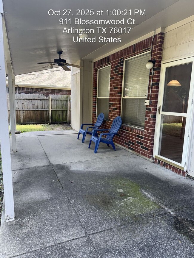 Building Photo - 911 Blossomwood Ct