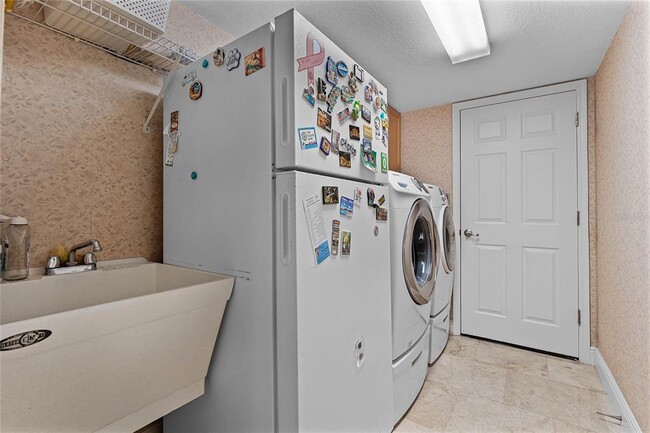 Building Photo - 3356 Bellington Dr