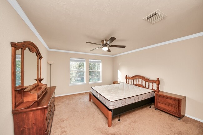 Building Photo - 24114 Courtland Oaks St