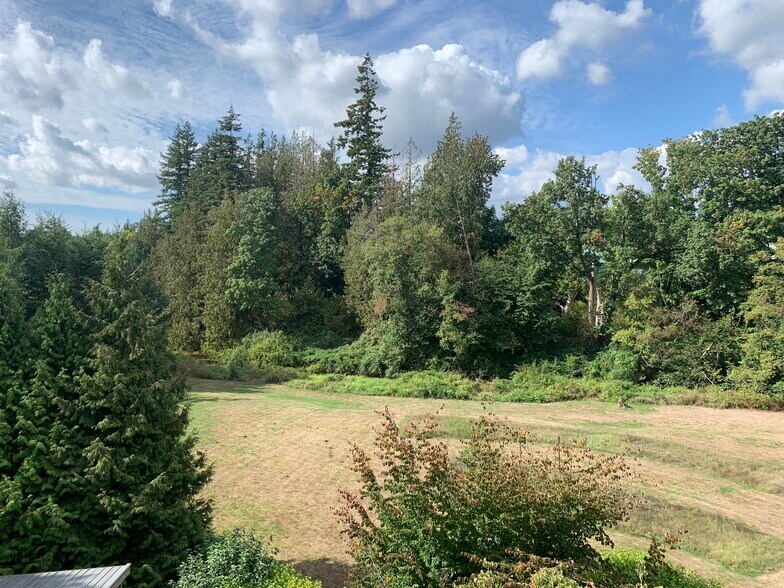 Building Photo - 107 La Villa Dr