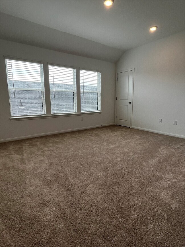 Building Photo - 18206 Sonresa Wy