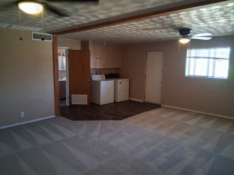 Building Photo - 1026 S Interstate Dr