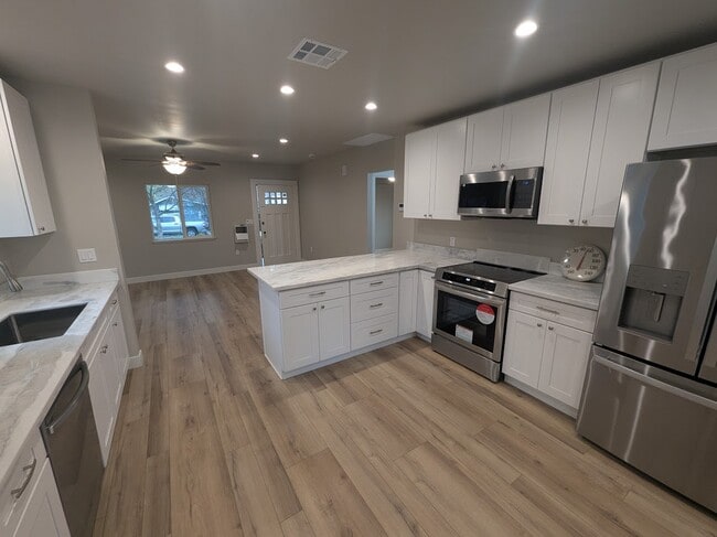 Building Photo - 312 Irene Ave