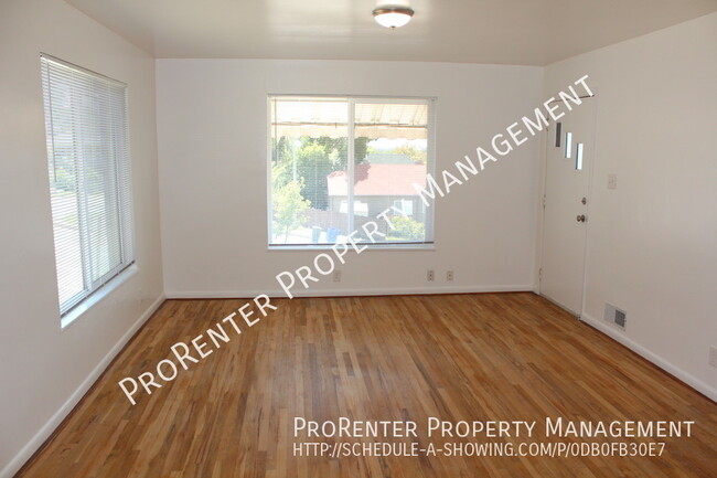 Building Photo - Charming 2 Bedroom, 1 Bath SLC Apartment