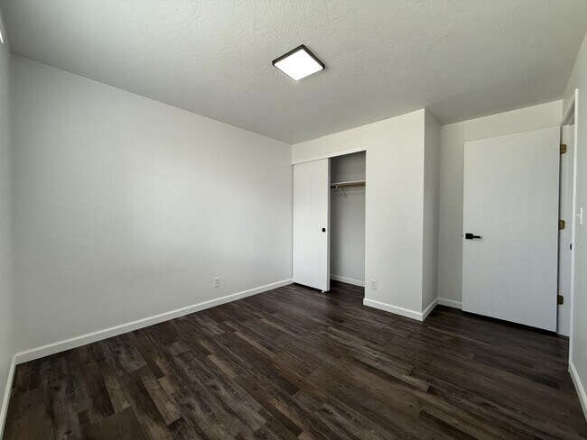 Building Photo - 1608 Leonard Rd