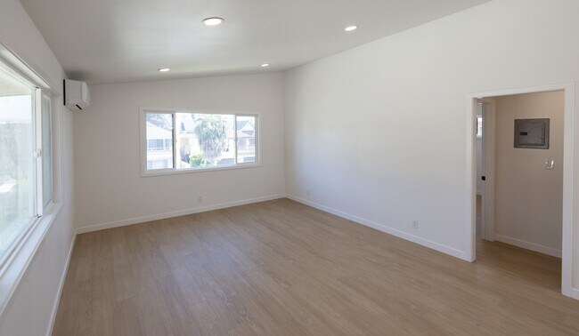 Building Photo - 34101 El Encanto Ave