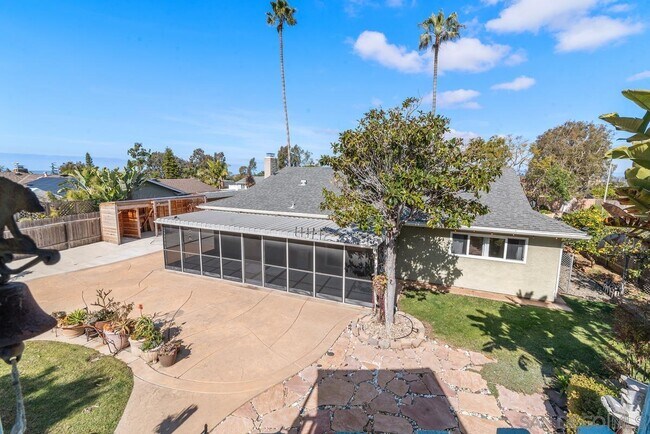 Building Photo - 2245 Nob Hill Dr