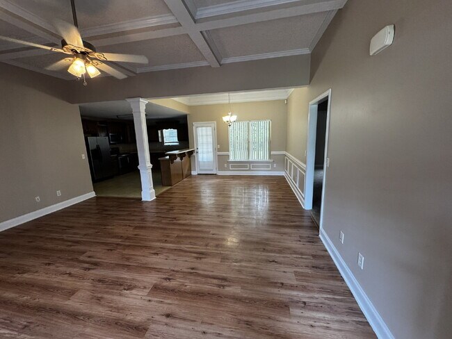 Building Photo - Home for Rent