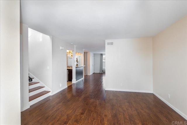 Building Photo - 1640 Maple Dr