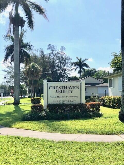 Building Photo - 2926 Ashley Dr E