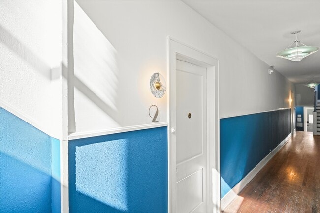 Building Photo - 808 Sul Ross St