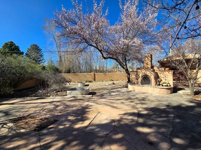 Building Photo - 1823 Tewa Rd