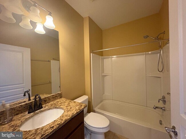 Building Photo - 580 Prizer Ct