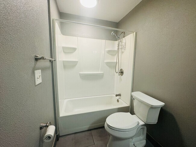 Building Photo - One Bedroom Condo In Fairway West Condominiums