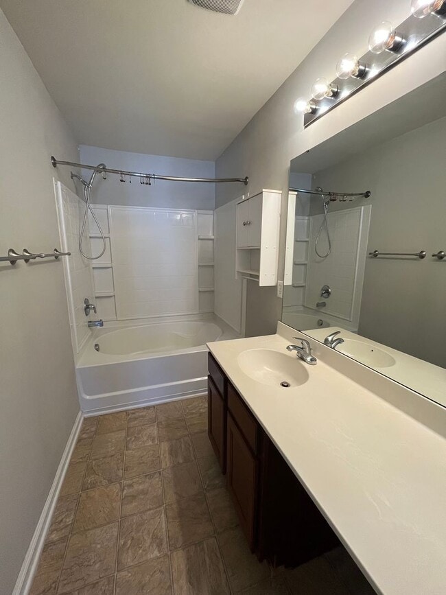 Building Photo - Liberty Hall Townhomes