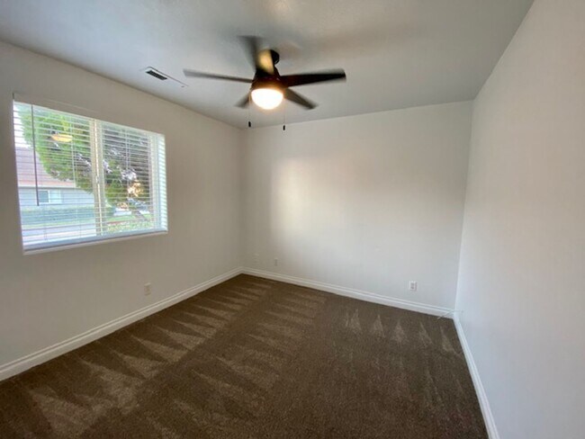 Building Photo - 766 N 2720 E