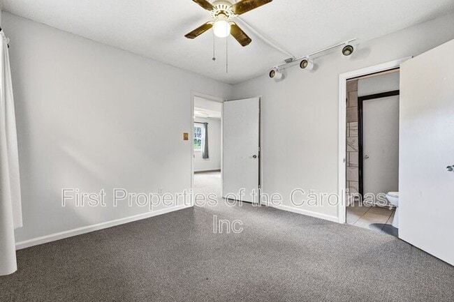 Building Photo - 810 Applegate Ct