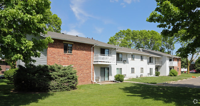 Building Photo - Virginia Village