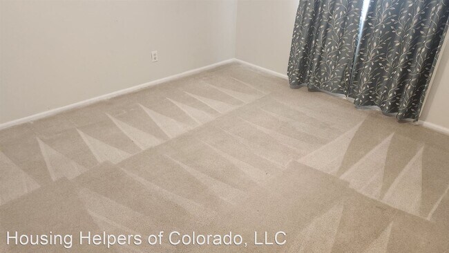Building Photo - 2 br, 1 bath House - 3250 Oneal Circle #E25