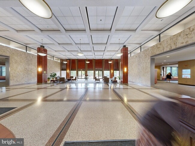 Building Photo - 5505 Seminary Rd