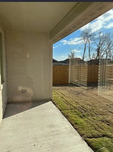 Building Photo - 1104 Longleaf Ln