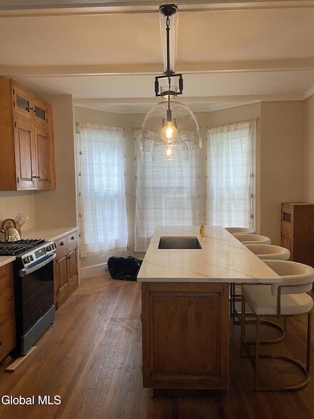 Building Photo - 77 White St