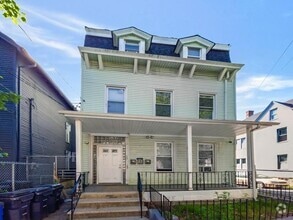 Building Photo - 73 S 13th St