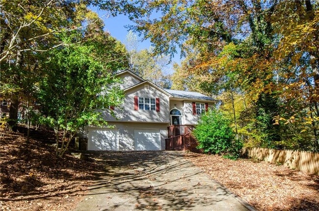 Building Photo - 2470 Cambridge Hills Rd