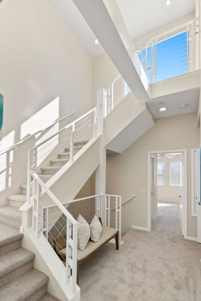 Building Photo - Superior Point