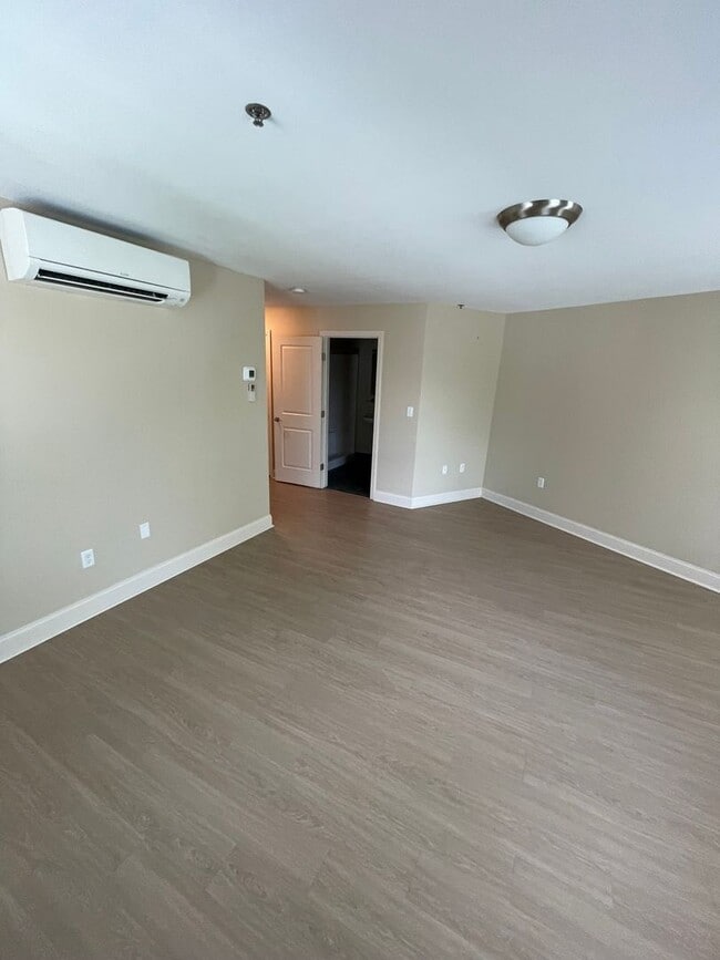 Interior Photo - 1 5th Street