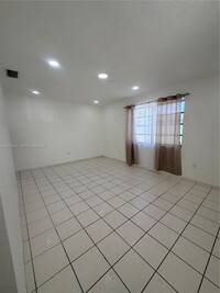 Building Photo - 3821 SW 89th Ct