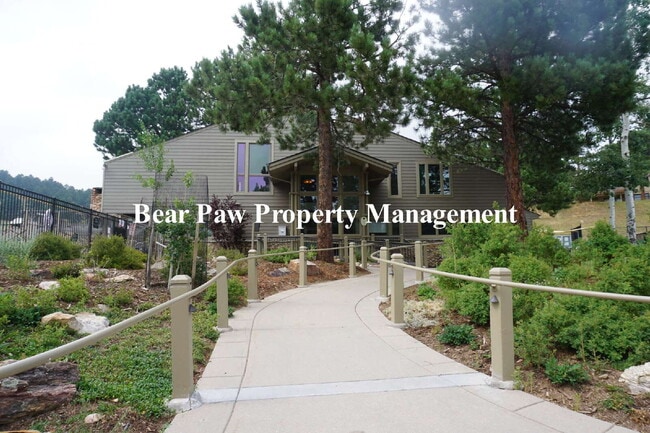 Building Photo - Beautiful Home in Genesee!