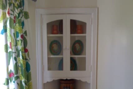 Built-in Corner Hutches in Breakfast Room - 9135 Gibson St